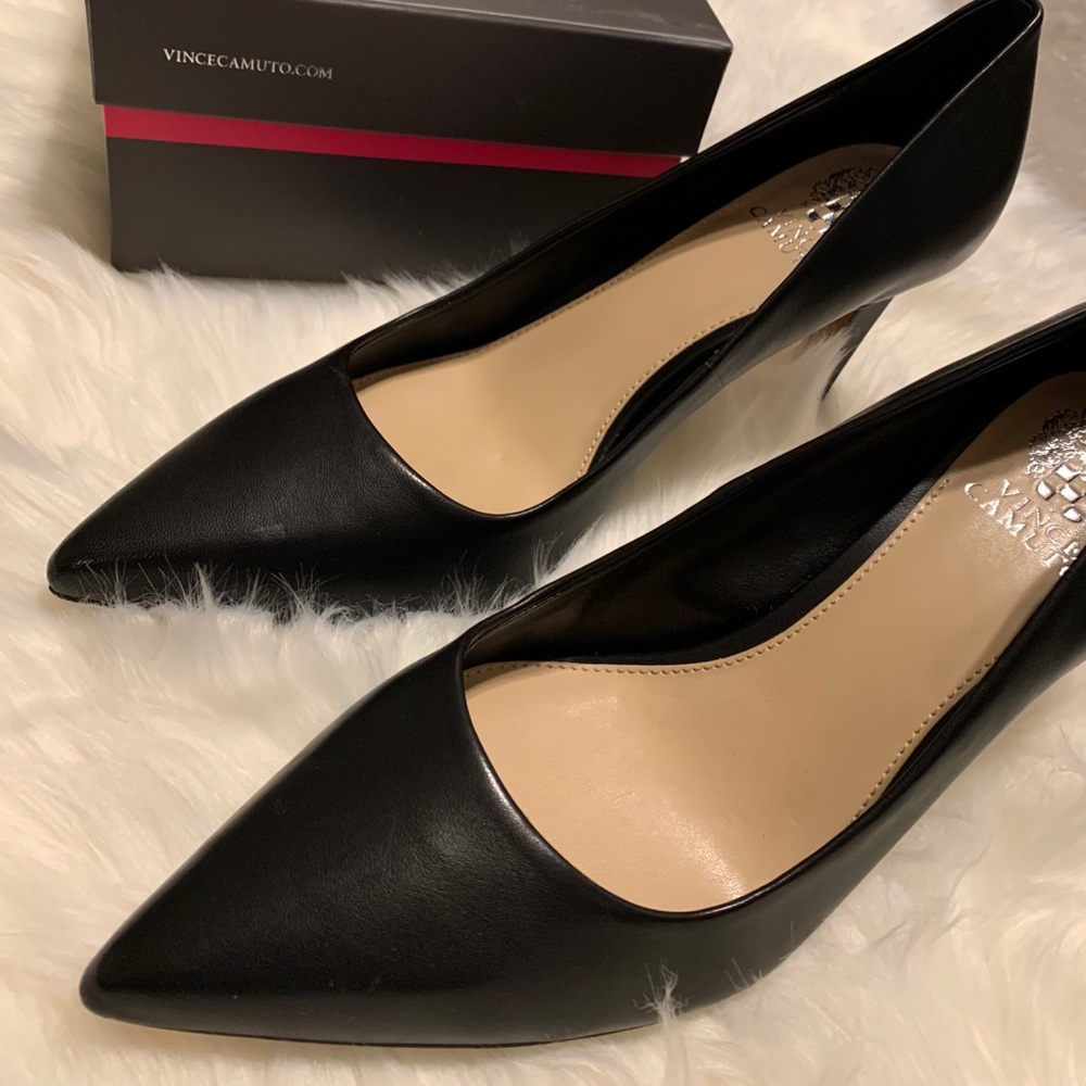 Brand New Vince Camuto style VC-RETSIE